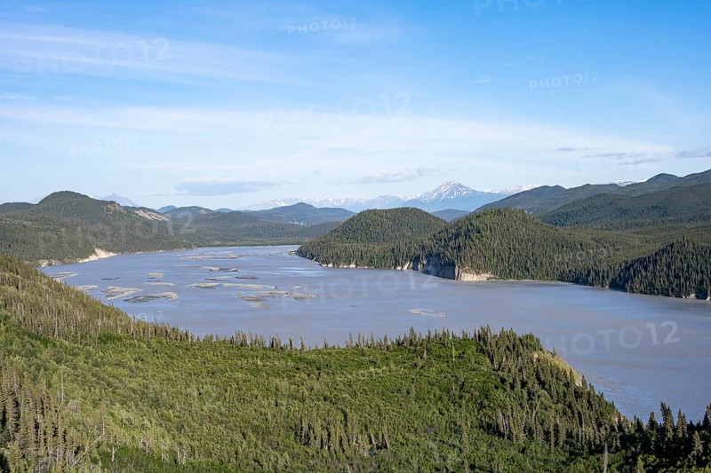 View of the huge Copper River, McCarthy Highway, Wrangell St. Elias National Park, Alaska, USA