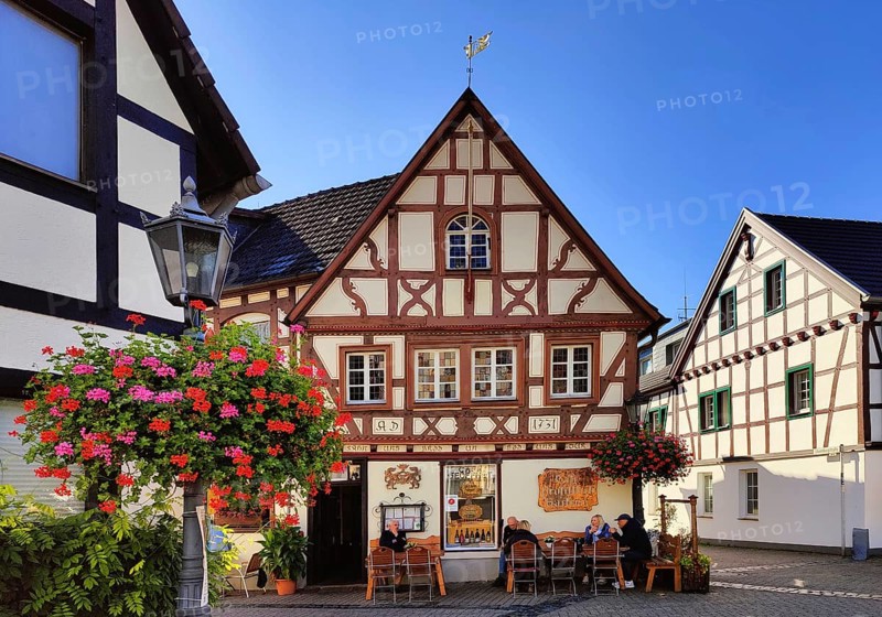 Timbered houses in the old town of Rhöndorf, Bad Honnef, North Rhine-Westphalia, Germany