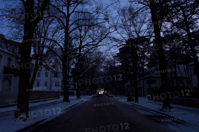A dark and unlit street during a large-scale power outage in the Steglitz-Zehlendorf district, Berlin, 06.01.2026