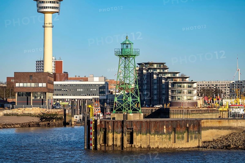 Skyline of Bremerhaven, seen across the Weser, lighthouse at the mouth of the Geeste, harbour of the Weserfäfhre, Seezeichen, Bremen, Germany