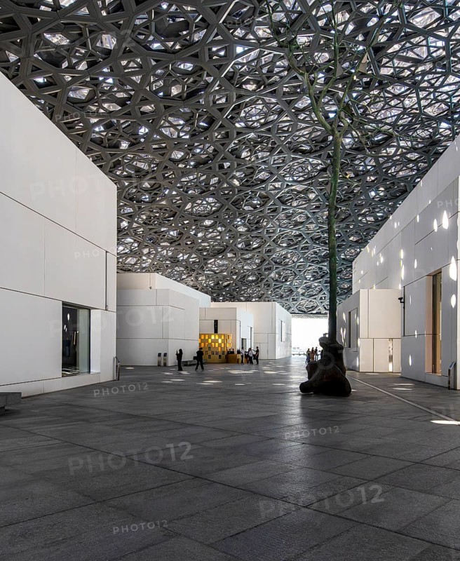 Interior design in Louvre Abu Dhabi, art museum by French architect Jean Nouvel, buildings on Saadiyat Island, Abu Dhabi, United Arab Emirates