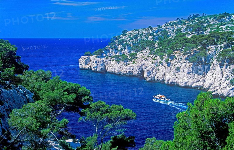 Boat, Port-Pin bay, Massif des Calanques, department of Bouches-du-Rhône, southern France, June 1999, vintage, retro, old, historic