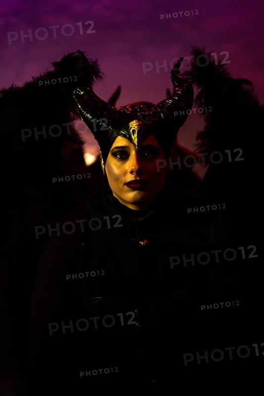 Teufelin, woman with horns, murmurs, winter, Waldburg Castle, Waldburg, Allgäu, Baden-Württemberg, Germany