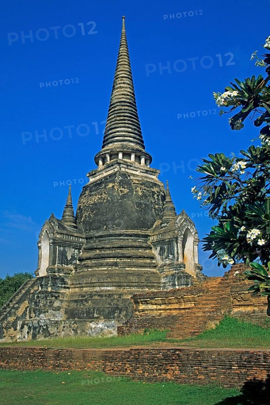 Chedi at Wat Phra Si Sanphet, Ayutthaya, Thailand, December 2002, vintage, retro, old, historic
