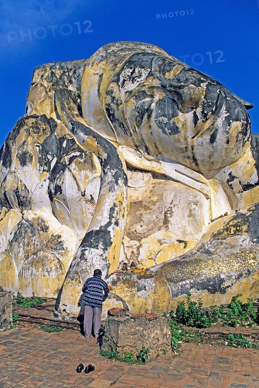 Believer, statue of the reclining Buddha, Ayutthaya, Thailand, December 2002, vintage, retro, old, historic