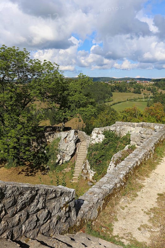 Castle ruins of Hohengundelfingen, ruins of a medieval hilltop castle, former headquarters of the Gundelfingen free noble family, Wolken, Gundelfingen-Münsingen, Lautertal, Swabian Jura, Reutlingen district, Baden-Württemberg, Germany