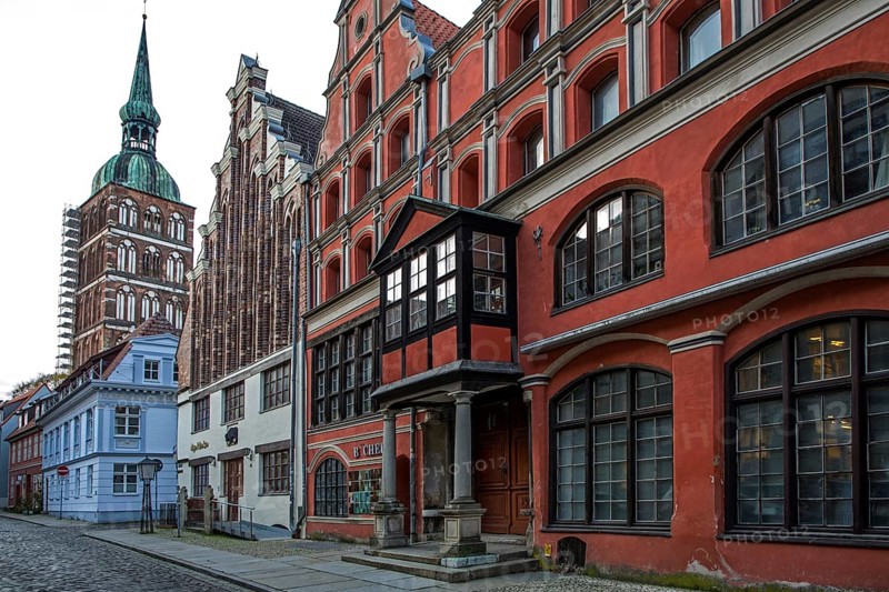 Houses in the historic old town of Stralsund, UNESCO World Heritage Site, Mecklenburg-Western Pomerania, Germany