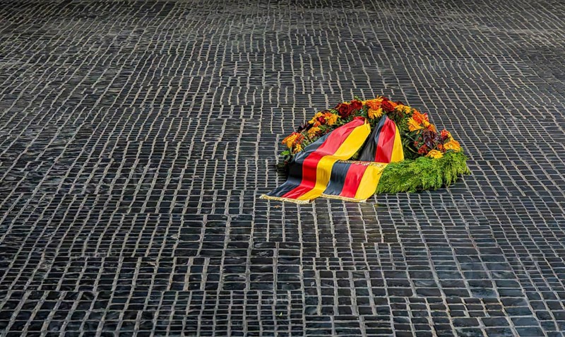 Wreath laying, Neue Wache, Central Memorial of the Federal Republic of Germany for the Victims of War and Tyrancy, Unter den Linden, Berlin, Germany