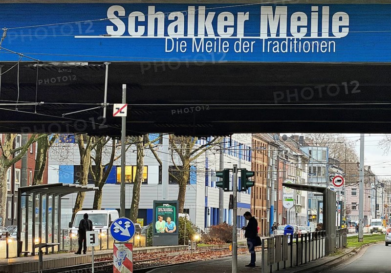 Schalker Meile logo on the A42 motorway bridge, Schalke district exit, Gelsenkirchen, Ruhr area, North Rhine-Westphalia, Germany