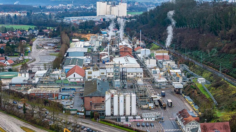 Plant view of the company Solvay Fluor GmbH. The Bad Wimpfen plant of the Belgian chemical company has been criticised for hazardous emissions of the greenhouse gas sulphur hexafluoride (SF6) . Bad Wimpfen, Baden-Württemberg, Germany