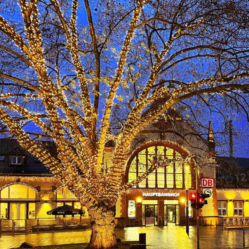 Central Station with Christmas lights in the evening, Witten, Ruhr area, North Rhine-Westphalia, Germany