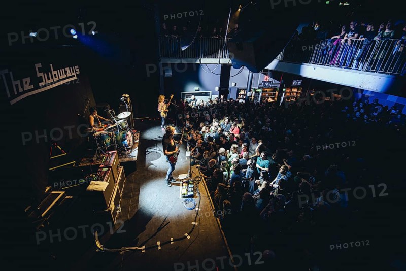 Billy Lunn (singer and guitarist), Camille Phillips (drummer) and Charlotte Cooper (singer and bassist) from The Subways live on For Eternity Tour 2025 at Hole44 in Berlin on 29.11.2025