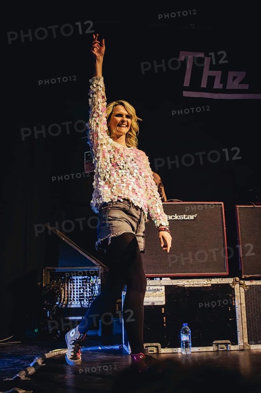Charlotte Cooper, singer and bass player from The Subways live on For Eternity Tour 2025 at Hole44 in Berlin on 29.11.2025