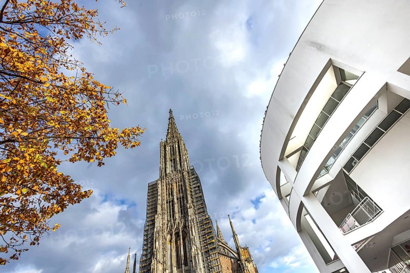 Ulm Minster, Gothic religious building in the Baden-Württemberg city of Ulm and parish church of the Protestant community. The 161, 53 meter high main tower, completed in 1890, was the highest church tower in the world for around 135 years. Town house on Ulm's Münsterplatz, designed by New York architect Richard Meier. Ulm, Baden-Württemberg, Germany