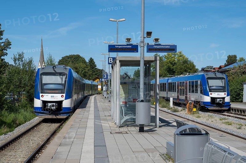 Two local trains on the platform, Bayerische Regiobahn, BRB, Schliersee station, Upper Bavaria, Bavaria, Germany