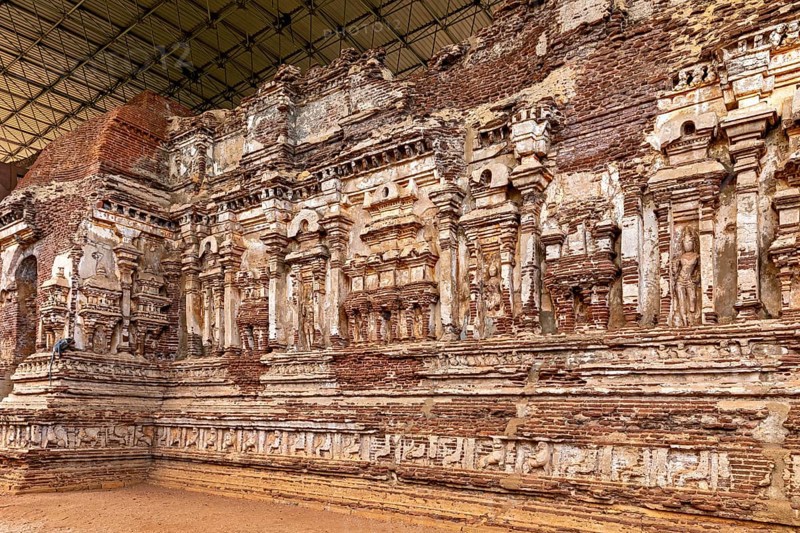 Detailed reliefs on an ancient wall, The temples of Polonnaruwa in Sri Lanka