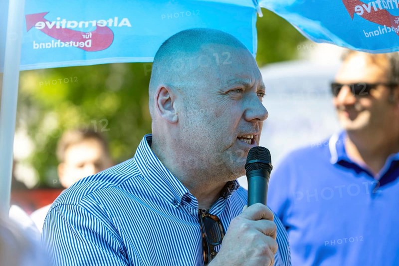 Ludwigshafen: Joachim Paul gives a speech at a rally in the Maudach district*** The election committee of the city of Ludwigshafen, chaired by Jutta Steinruck, does not allow him to run for mayor