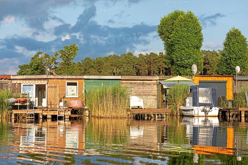Boathouses, holiday homes, Leppinsee, Rechlin, Mecklenburg Lake District, Mecklenburg-Western Pomerania, Germany