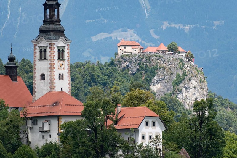 Lake Bled in north-west Slovenia with the famous island church of the Assumption of the Virgin Mary, Bled, Upper Carniola region (Gorenjska), Slovenia