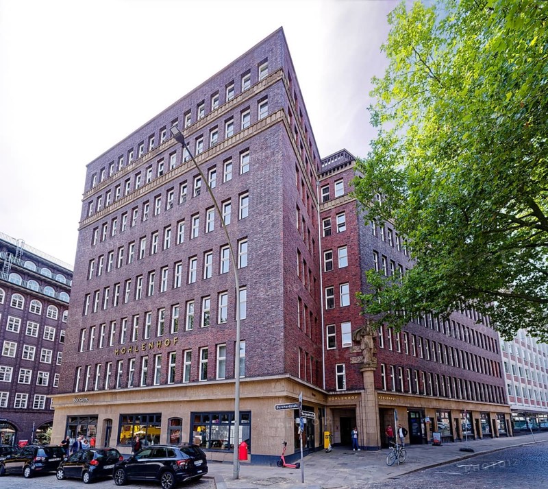 The Mohlenhof is one of the Kontorhaus office buildings that were built in Hamburg's city centre at the beginning of the 20th century. The Kontorhaus district was listed as a UNESCO World Heritage Site in 2015. Hamburg, Germany