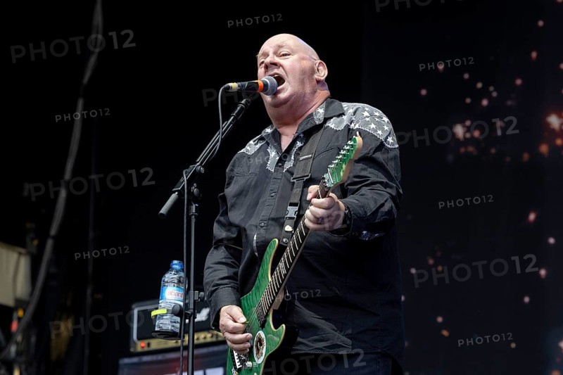 Jake Burns, singer, guitarist, Stiff Little Fingers, punk rock band, Northern Ireland, open air at the Citadel Music Festival, 04.07.2025, Zitadelle Spandau, Berlin, Germany < english> Stiff Little Fingers, punk rock band, Northern Ireland, open air at the Citadel Music Festival, July 4, 2025, Spandau Citadel, Berlin, Germany