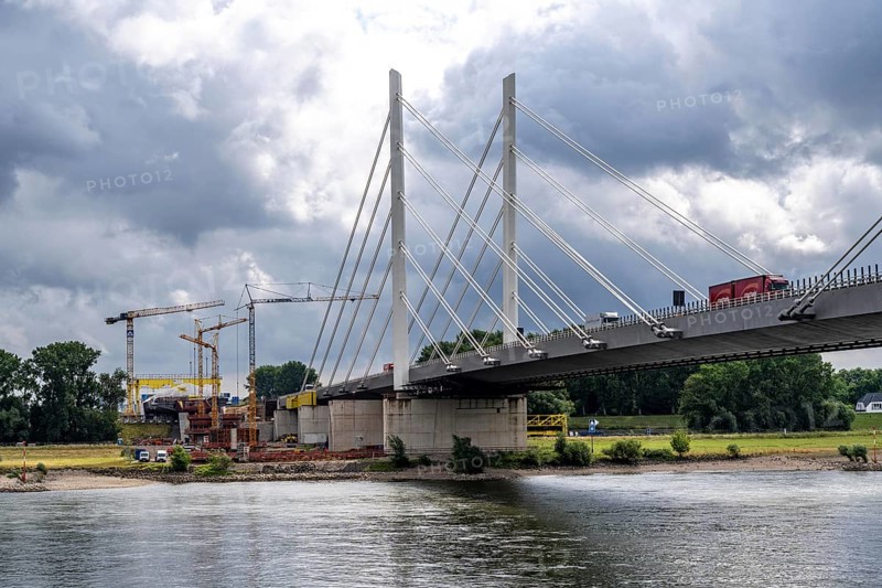Rhine bridge Duisburg-Neuenkamp, motorway A40, start of construction of the second bridge, bridge piers and the first bridge segment are erected on the Neuenkamp side of the Rhine, North Rhine-Westphalia, Germany