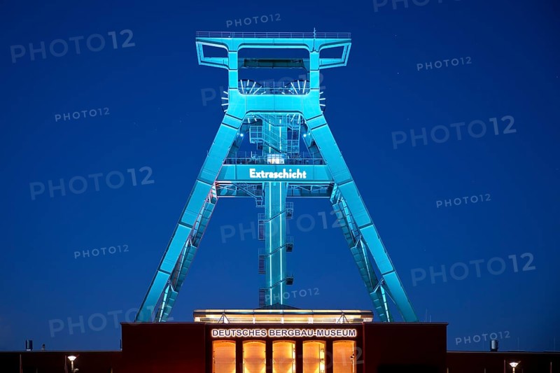 Illuminated headframe of the German Mining Museum at Extraschicht, Bochum, Ruhr area, North Rhine-Westphalia, Germany