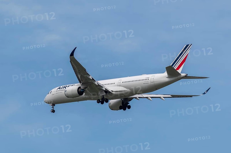 Aircraft Air France, F-HUVO, Airbus A350-900