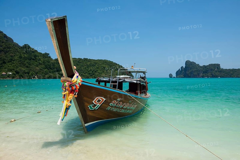 Longtail boat, Loh Dalum Beach, Koh Phi Phi, Krabi, Andaman Sea, Thailand