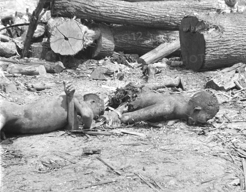War victims, civilians. Presumably Shangai or in the immediate vicinity. Second World War in Asia. The Second Sino-Japanese War began on 7 July 1937 and lasted until 9 September 1945. It was an all-out invasion of China by the Japanese