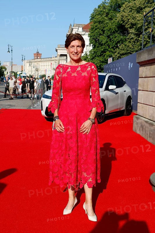 Ilka Horstmeier (BMW Board of Management) arriving at Charles Gounod's Roméo et Juliette after William Shakespeare at the Staatsoper für Alle on Bebelplatz in Berlin on 21 June 2025