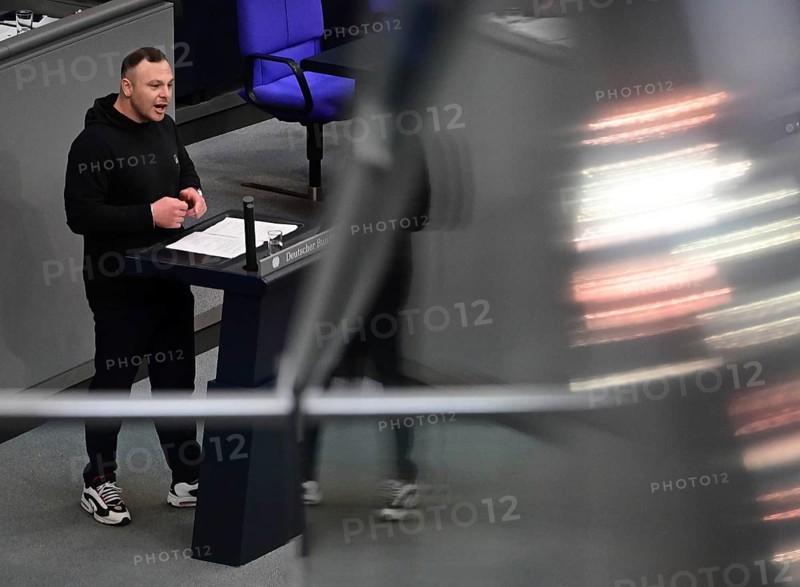 Cem Ince (Die Linke) speaks on the agenda item Minimum Wage Act in the eleventh session of the Bundestag