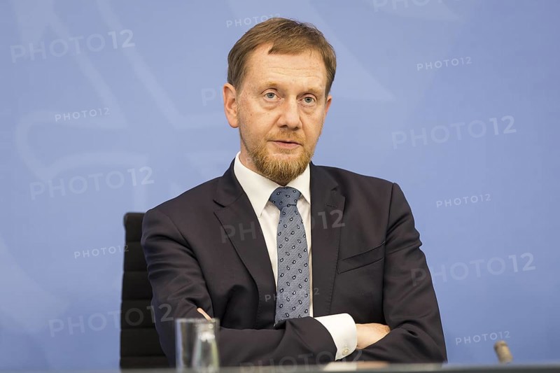 Michael Kretschmer (CDU, Minister-President of the Free State of Saxony) during a press conference after the consultation between Federal Chancellor Friedrich Merz and the heads of government of the federal states in the Federal Chancellery, Berlin, 18 June 2025