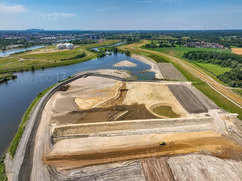 Haltern-Marl, North Rhine-Westphalia, Germany - Lippe, flood protection in the Haltern-Lippramsdorf-Marl area (HaLiMa) . Flood protection on the River Lippe by relocating the dyke and thus extending the floodplain. Marl Chemical Park at the back