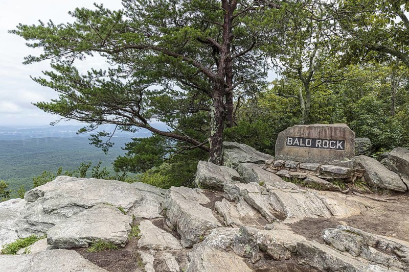 Overlook along the Bald Rock Trail in Cheaha State Park, Alabama, USA