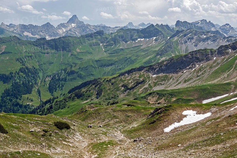 View of the Allgäu Alps from the Nebelhorn, Hochvogel in the background, Oberstdorf, Oberallgäu, Allgäu, Bavaria, Germany