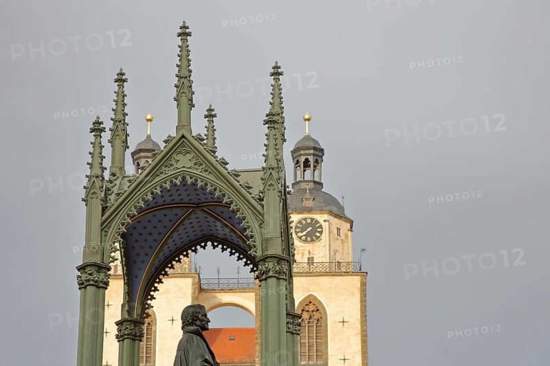 Melanchthon Monument and Gothic St Mary's Church, Philipp Melanchthon, Monument, Market Square, Luther city Wittenberg, Fläming, Saxony-Anhalt, Germany