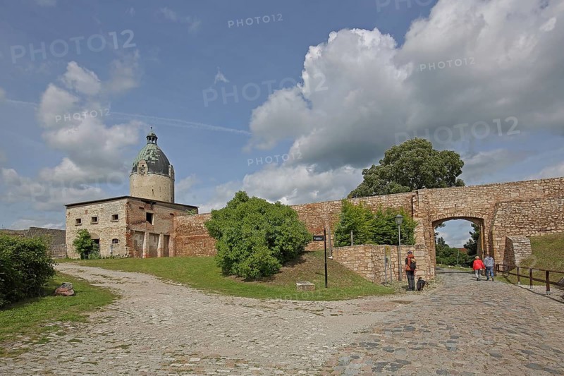 Neuenburg Castle with fortifications and Dicker Wilhelm tower, Freyburg, Romanesque Road, Saxony-Anhalt, Germany