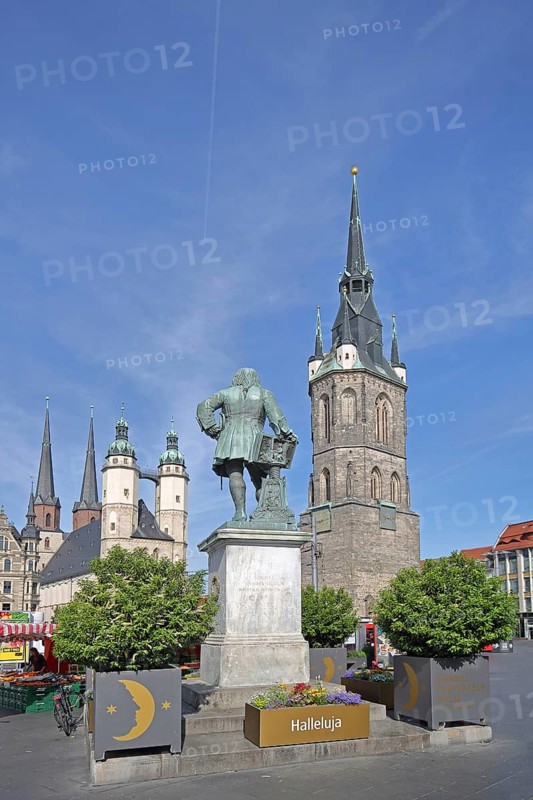 Market Square with Red Tower and Market Church with Twin Towers, Landmark, Handel Monument, Handel Monument, George Frideric Handel, Inscription, Handel Monument, Hallelujah, five, towers, Halle an der Saale, Saxony-Anhalt, Germany