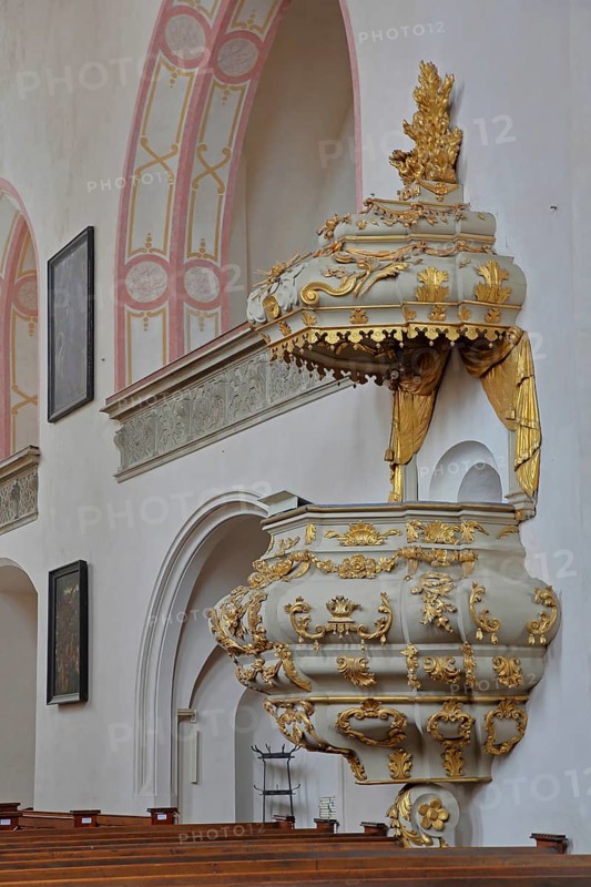 Pulpit with pulpit cover of the baroque town church, pulpit bonnet, sounding board, pulpit canopy, interior view, St. Wenceslas, town church, Saale, Naumburg, Saxony-Anhalt, Germany