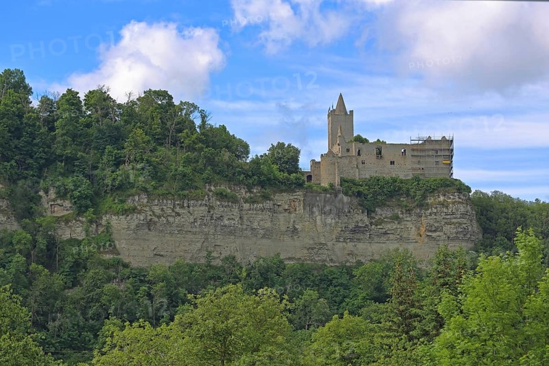 Rudelsburg Castle with cliffs, Saaleck, Bad Kösen, Saale, Naumburg, Saxony-Anhalt, Germany