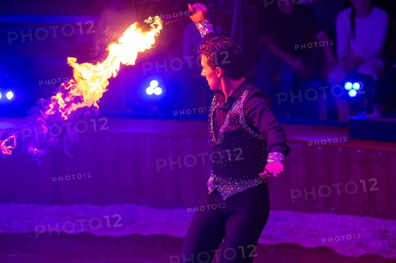 Performance by Circus Barelli in Mannheim