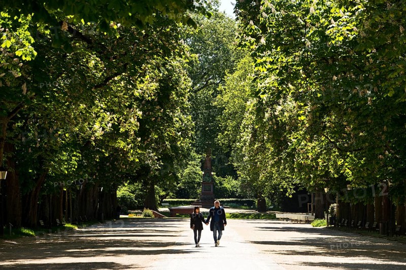 Fountain avenue in the spa gardens of Bad Homburg vor der Höhe, Hesse, Germany