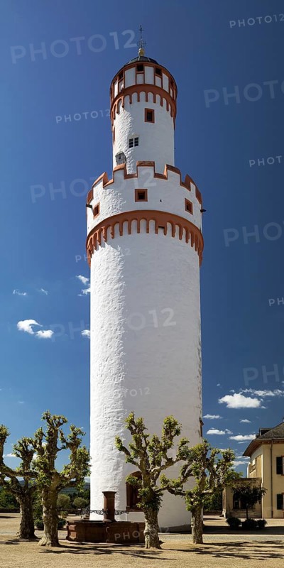 The White Tower, free-standing keep of the former Hohenberg Castle, Bad Homburg vor der Höhe Castle, Hesse, Germany