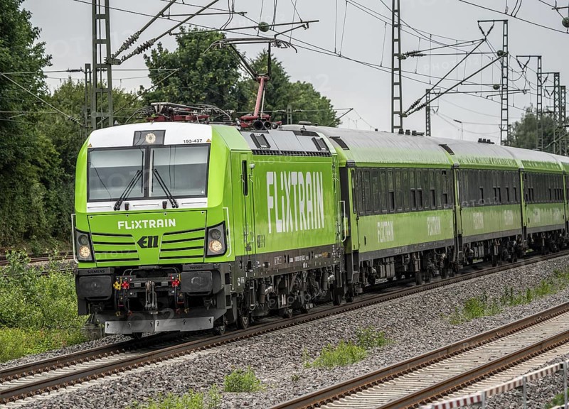 Flixtrain train on the route between Bochum and Dortmund, North Rhine-Westphalia, Germany