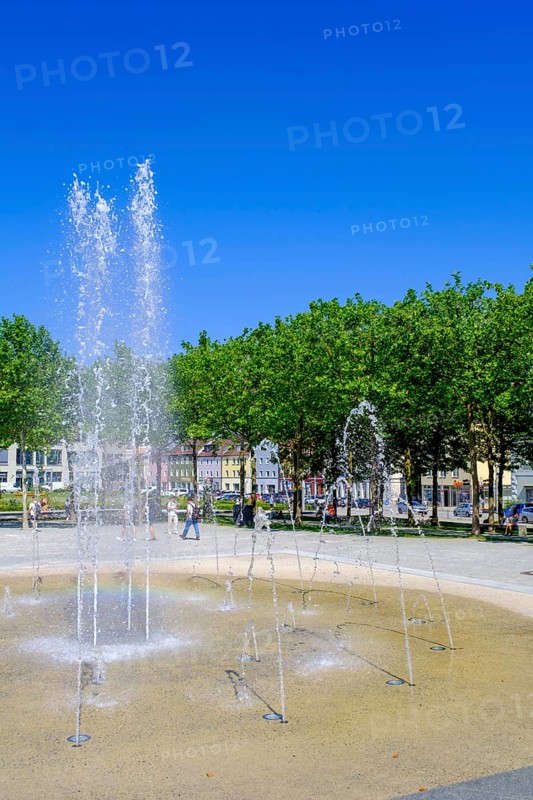 Fountain at the Kleiner Exerzierplatz, Passau, Lower Bavaria, Bavaria, Germany