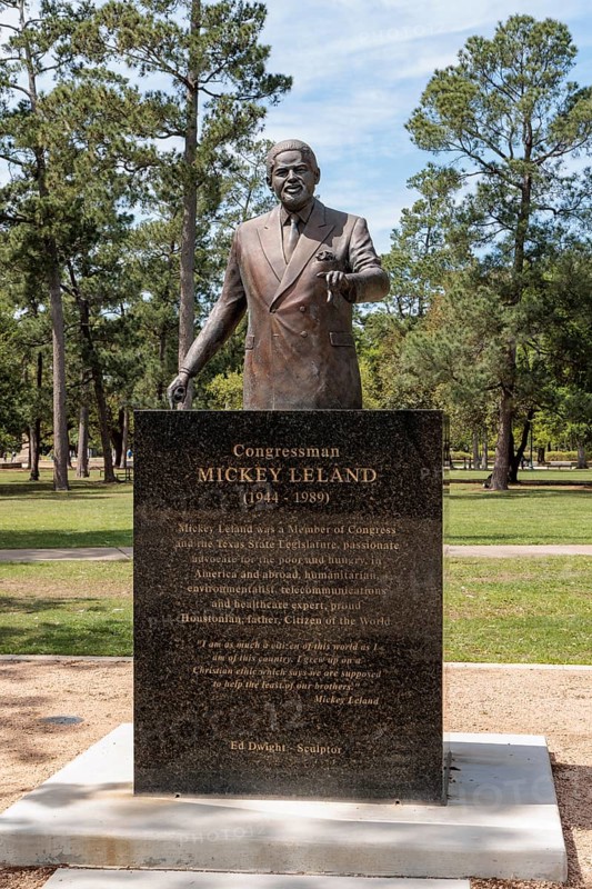Sculpture of Mickey Leland sculpted by Ed Dwight at Hermann Park in downtown Houston, Texas