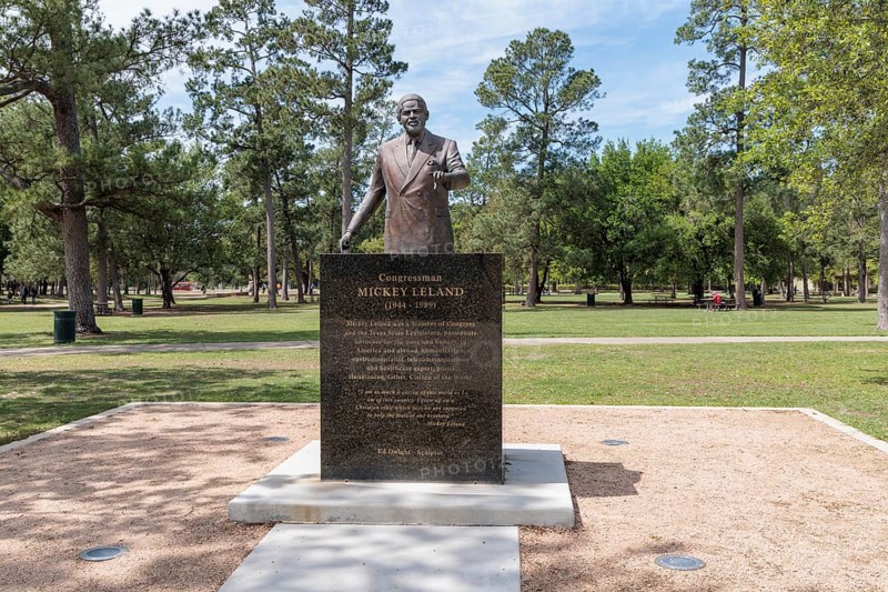 Sculpture of Mickey Leland sculpted by Ed Dwight at Hermann Park in downtown Houston, Texas