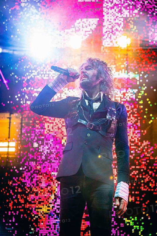 Wayne Coyne, singer of The Flaming Lips live at the Tempodrom Berlin on 05.06.2025