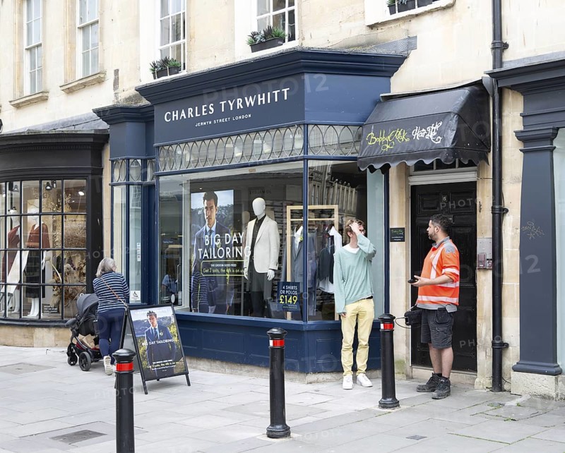 Charles Tyrwhitt men's clothing shop, Old Bond Street, city of Bath, north east Somerset, England, UK